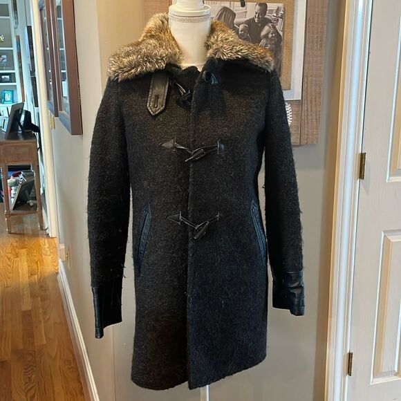 Victoria’s Secret Gray Removable Fur Collar Coat - Picture 1 of 11